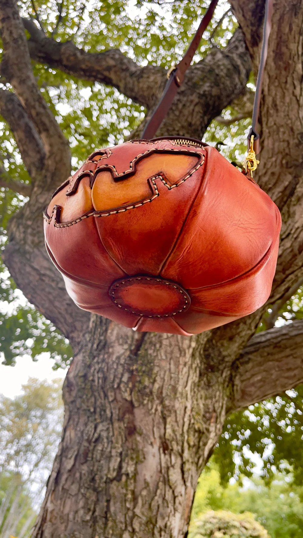 Ledertasche Handgefertigt | Zeitloses Design aus Leder Zorenza