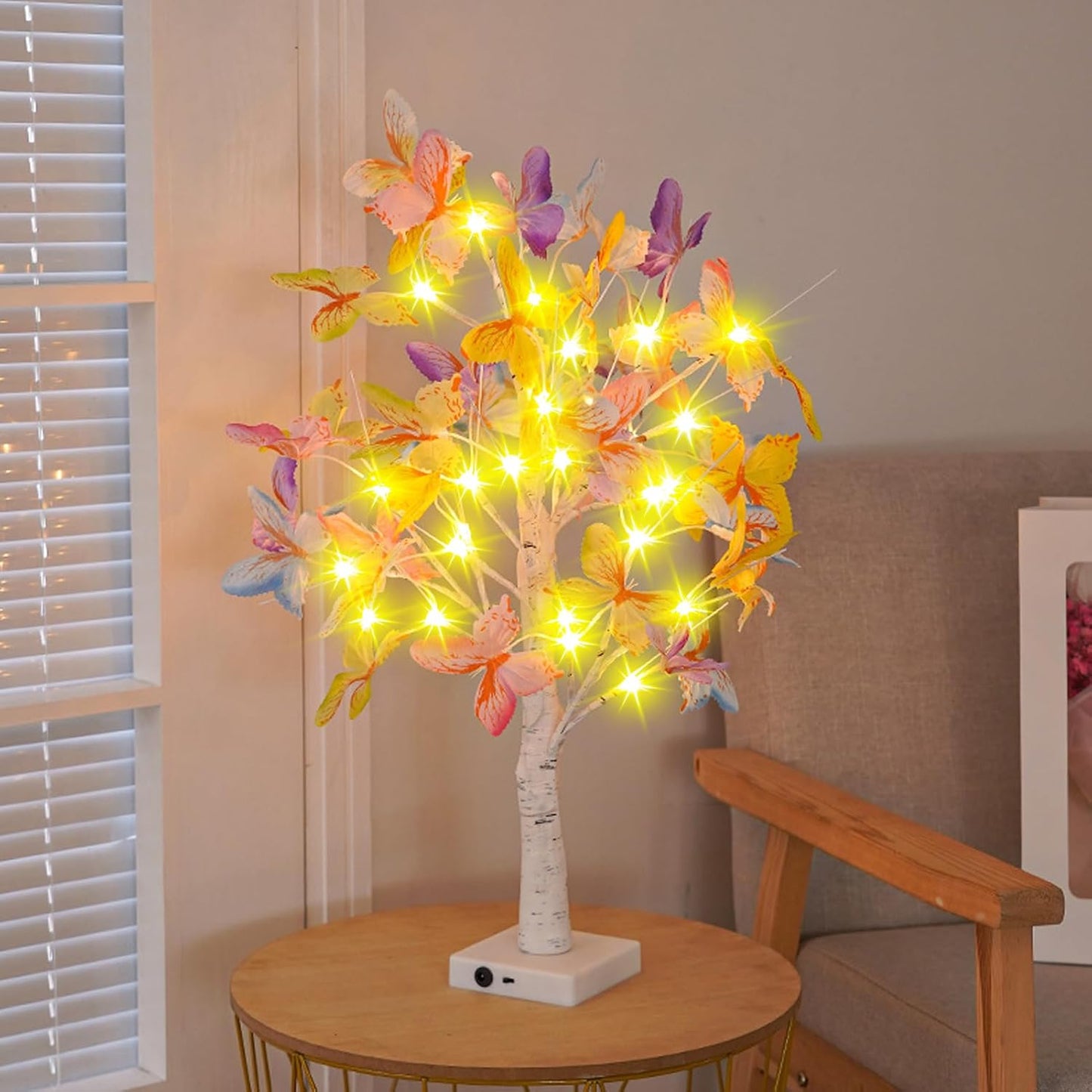 LED-Schmetterlingsbaum – Warmweißes Licht für elegante Wohnräume Zorenza
