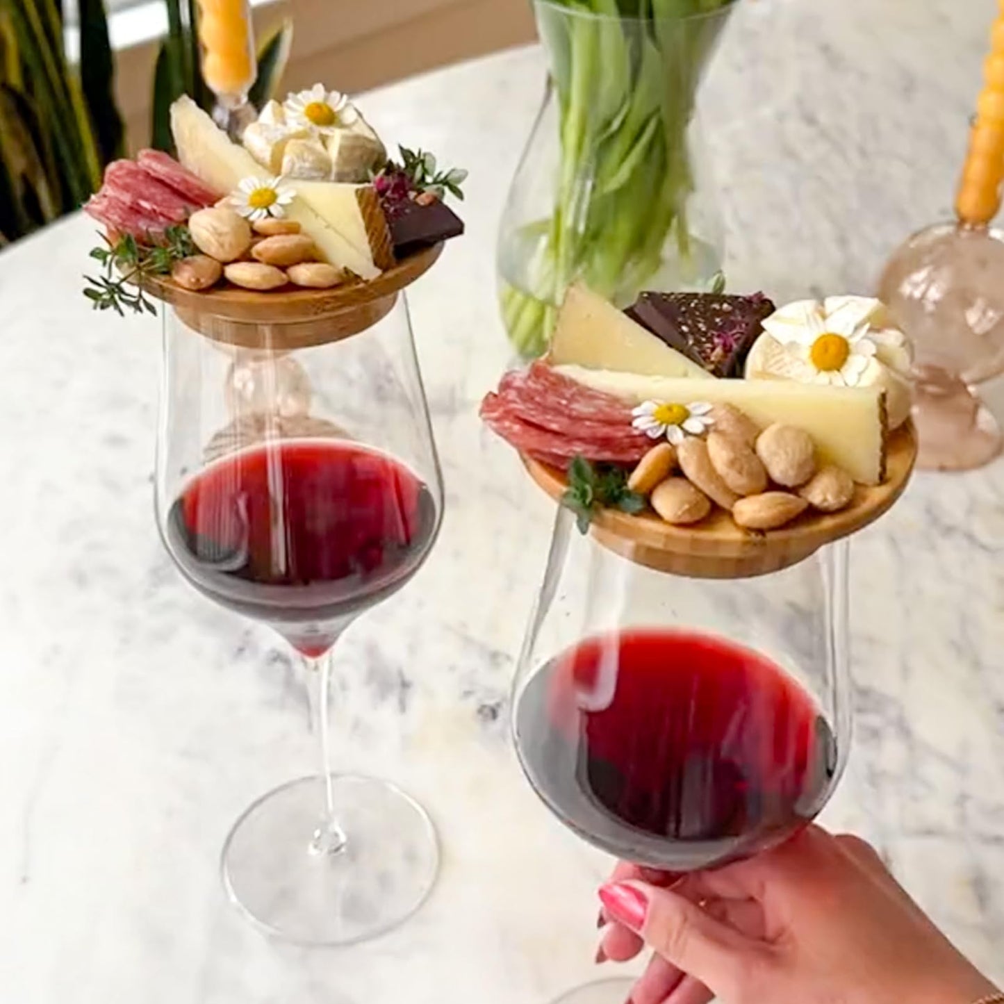 Weinglas Charcuterie Aufsatz | Nachhaltiges Bambusholz Design Zorenza