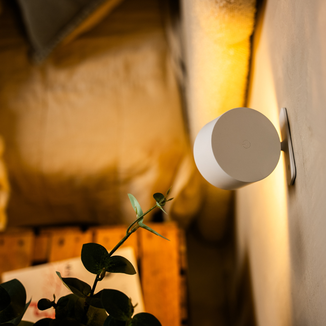 Kabellose Wandleuchte | Warmes Licht, magnetisch & flexibel Zorenza