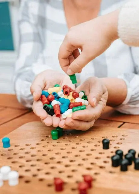 Spielzeug-Spiele Zorenza