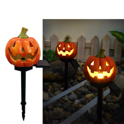 Solar Kürbislaterne — Outdoor Halloween Dekoration mit warmem Lichtschein Zorenza
