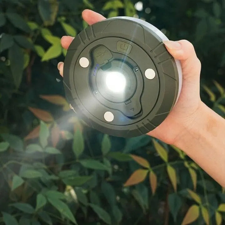 4-in-1 Multifunktions-Campinglicht – Licht, Strom & Komfort