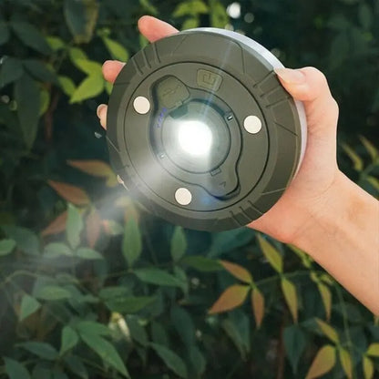 4-in-1 Multifunktions-Campinglicht – Licht, Strom & Komfort