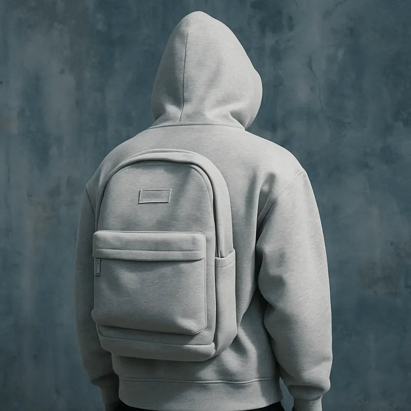 Reise-Hoodie mit Rucksack — Spart Platz & Zusatzkosten beim Fliegen Mivoza Deutschland