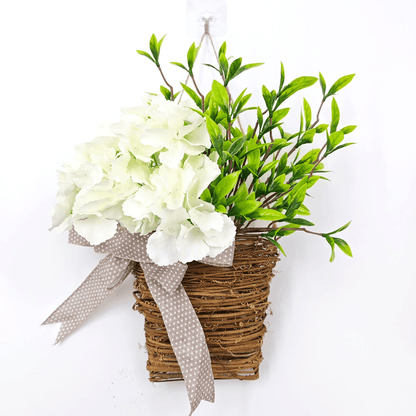 Hortensien-Rattankorb – Cremefarbene Blumen-Türdekoration zum Aufhängen Zorenza