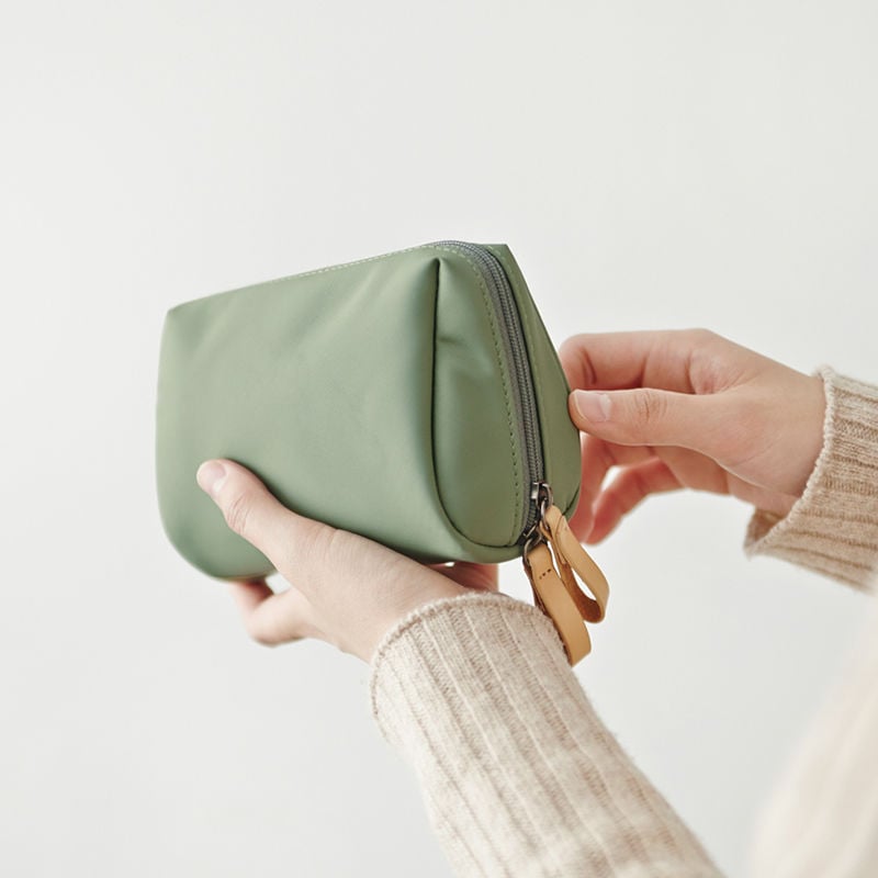 Travel Makeup Pouch for Women Zorenza