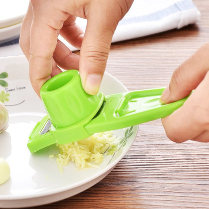 1+1 GRATIS | Praktische Knoblauchpresse – Ideal für kleine Portionen & hausgemachte Gerichte Zorenza