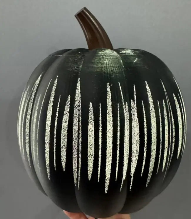 Leuchtende Kürbisse mit Sternenlicht – Dekorativer Herbstakzent mit Timer Zorenza