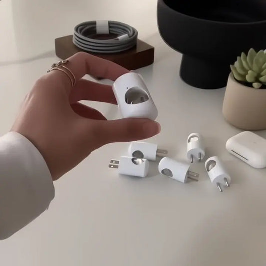 Elegantes Nachtlicht: Sanfte Sicherheit im Flur. Automatisch & einfach für Ihr Zuhause. Zorenza