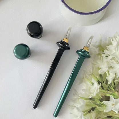 Eyeliner-Set – Präzise Linien mit ergonomischem Tool & wasserfestem Gel Zorenza