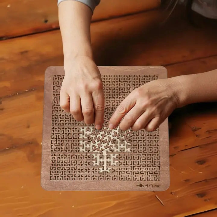 Fraktal-Puzzle aus Holz