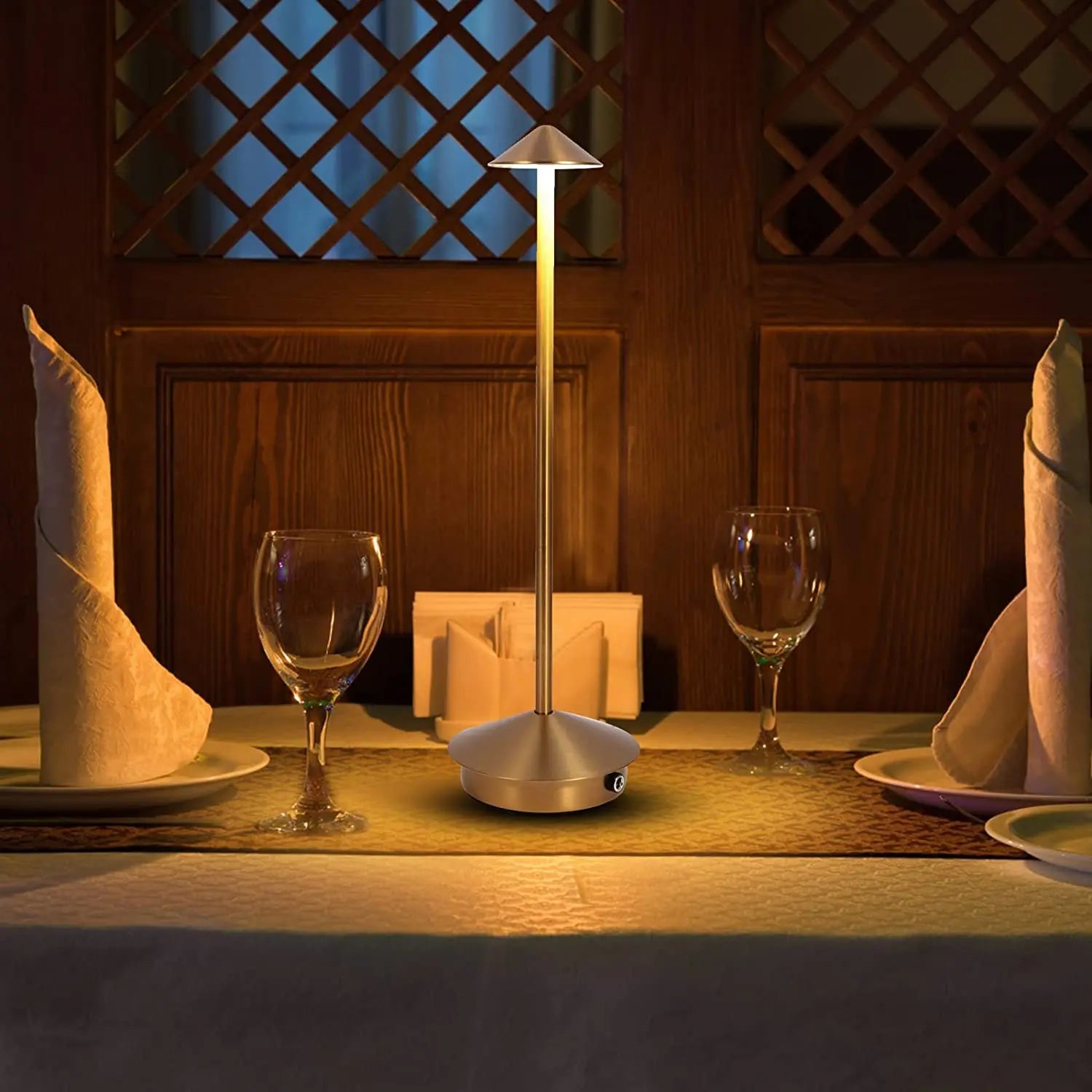 Tragbare LED-Tischlampe mit Touch-Dimmung