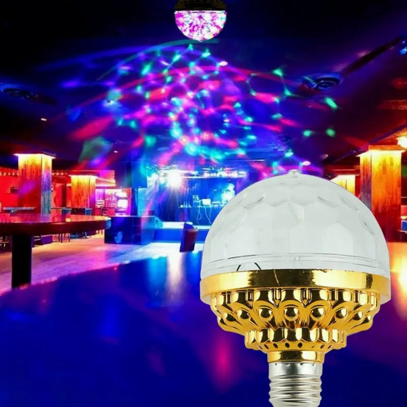 RGB Strobe LED Rotierende Glühbirne – Erschaffen Sie eine Partyatmosphäre mit bunten Lichtern! Zorenza