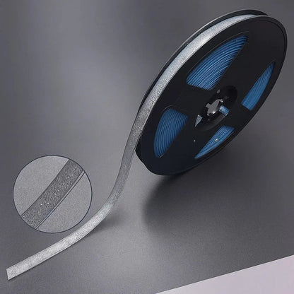 Selbstklebendes Fugenband – Saubere Kanten ohne Bohren & Renovieren