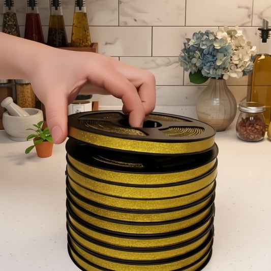 Selbstklebendes PVC-Fugenband, schützt Bad- und Küchenfugen vor Schimmel und sorgt für hygienische Sauberkeit.