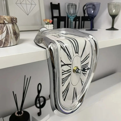 Vintage-Schmelzuhr | Ein Kunstwerk inspiriert von Zeitverzerrung Mivoza Deutschland