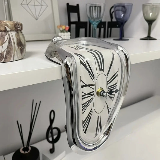 Vintage-Schmelzuhr | Ein Kunstwerk inspiriert von Zeitverzerrung Mivoza Deutschland