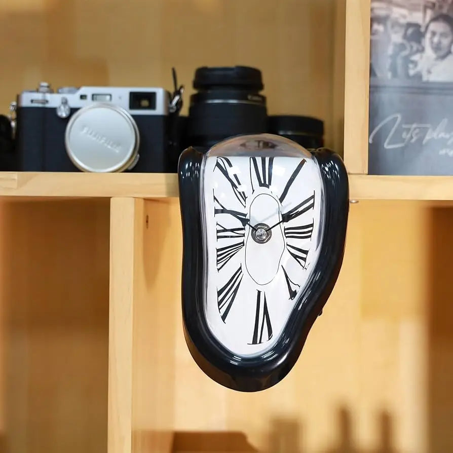 Vintage-Schmelzuhr | Ein Kunstwerk inspiriert von Zeitverzerrung Mivoza Deutschland